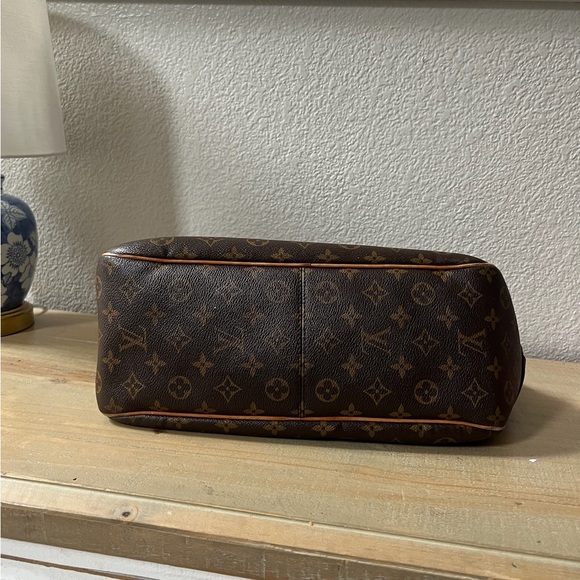 Louis Vuitton Monogram Delightful MM Shoulder Bag - Picture 5 of 5